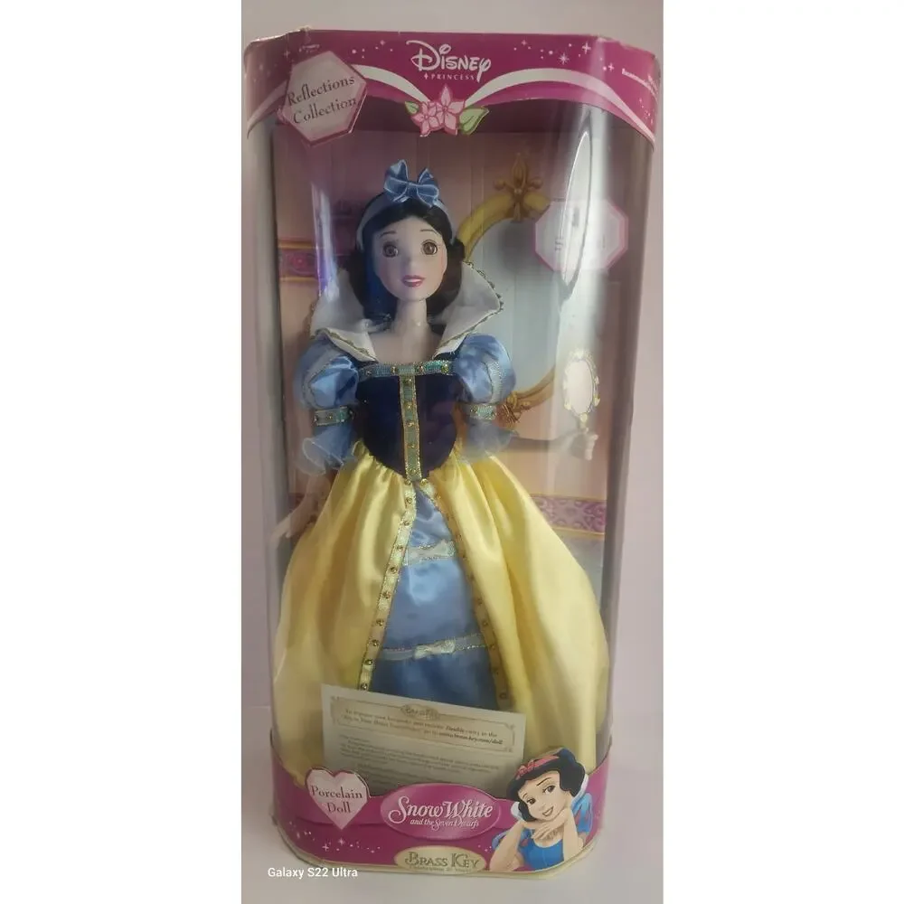 Snow White Disney Princess Porcelain Brass Key Collectible Doll